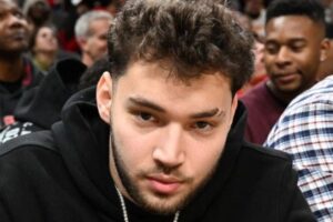 एडिन रॉस की बहन मेडलिन रॉस का 36 वर्ष की आयु में ब्रोवार्ड काउंटी, फ्लोरिडा में निधन हो गया, मृत्यु का कारण लंबित है