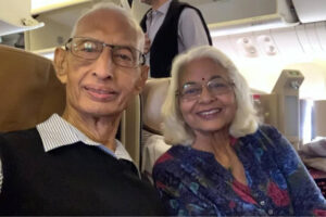 हीथ्रो में फर्जी विमान टिकट धोखाधड़ी में बुजुर्ग भारतीय जोड़े ने £2,500 खो दिए: ‘मुझे नहीं पता कि घोटालेबाजों को हमारा नंबर कैसे मिला’