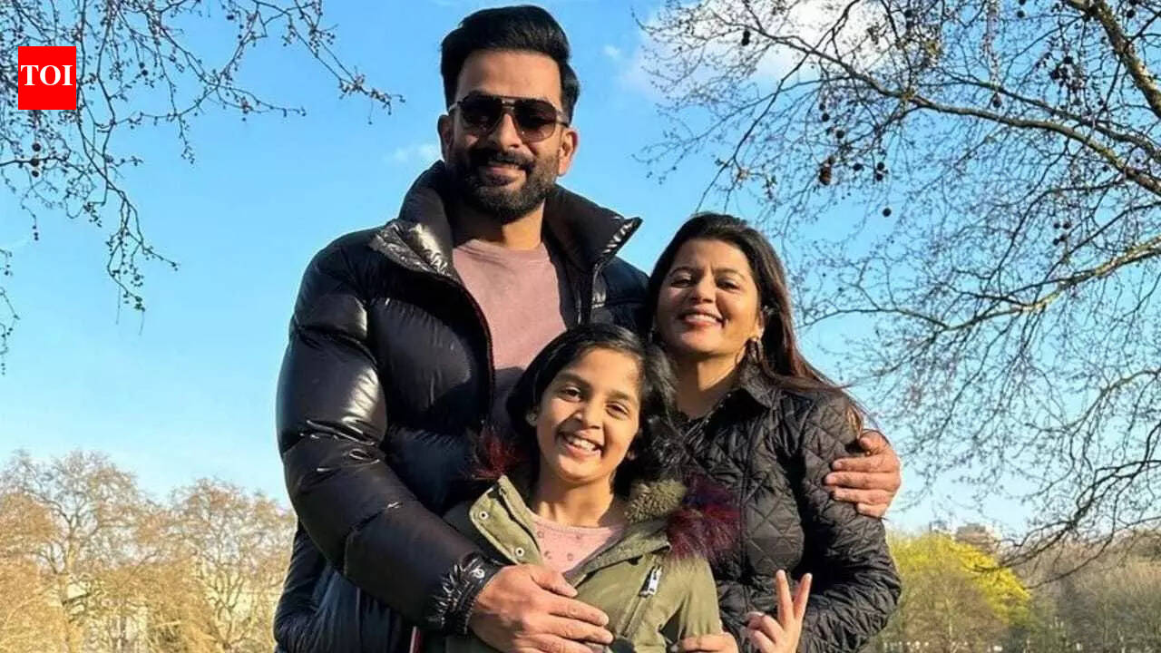 पृथ्वीराज सुकुमारन की पालन-पोषण शैली: पृथ्वीराज सुकुमारन और सुप्रिया मेनन की पालन-पोषण शैली के अंदर