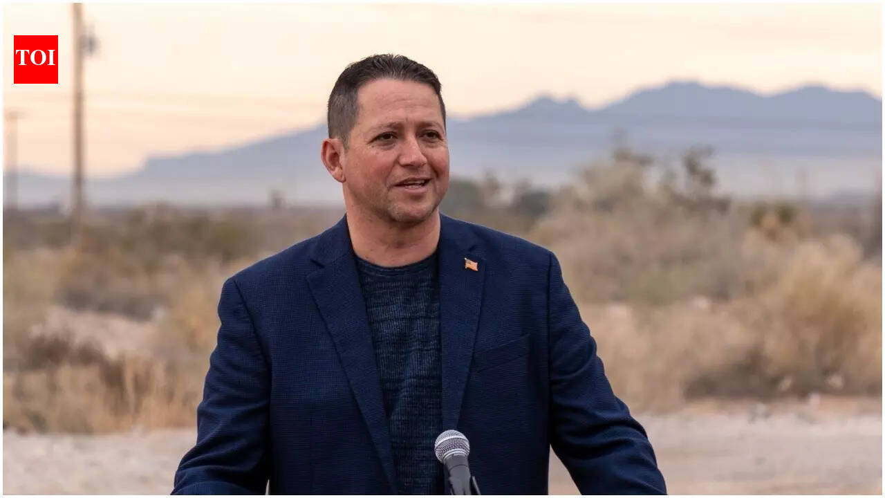 ‘मैंने गलती की’: नैतिक जांच के बीच प्रतिनिधि टोनी गोंजालेस ने उस कर्मचारी के साथ संबंध की बात स्वीकार की जिसने बाद में आत्महत्या कर ली