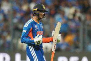 भारत बनाम इंग्लैंड सेमीफाइनल में एक और विफलता के बाद अभिषेक शर्मा की सोशल मीडिया पर मीम्स की बाढ़ आ गई | क्रिकेट समाचार