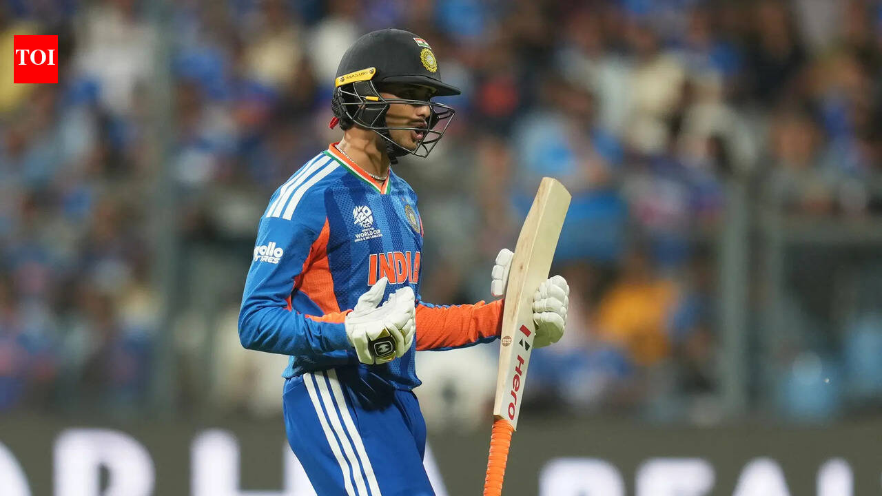 भारत बनाम इंग्लैंड सेमीफाइनल में एक और विफलता के बाद अभिषेक शर्मा की सोशल मीडिया पर मीम्स की बाढ़ आ गई | क्रिकेट समाचार