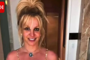 सीन फिलिप का कहना है कि ब्रिटनी स्पीयर्स ‘सबसे मजबूत महिलाओं में से एक’ हैं; खुलासा करता है कि डीयूआई की गिरफ्तारी के बाद उसने उससे क्या कहा |