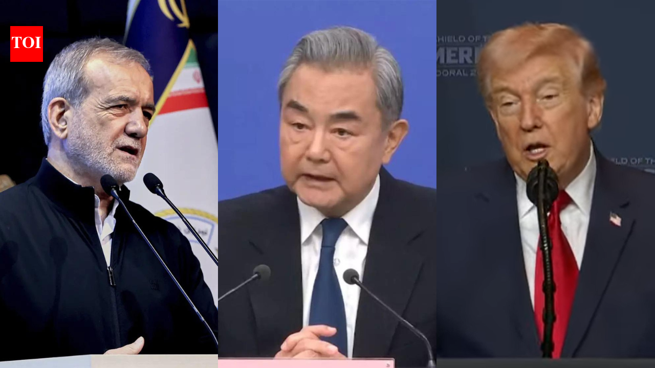 ‘मजबूत मुट्ठी का मतलब मजबूत कारण नहीं’: चीन ने ईरान में हस्तक्षेप और शासन परिवर्तन के खिलाफ चेतावनी दी