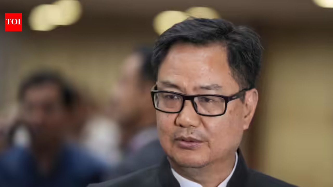 संसद सत्र की पूर्व संध्या पर रिजिजू ने कहा, कांग्रेस को ओम बिड़ला के खिलाफ कदम पर ‘अफसोस’ होगा भारत समाचार