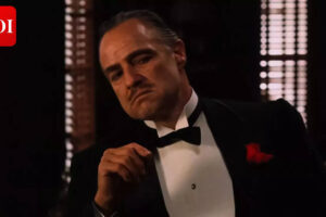 मार्लन ब्रैंडो: क्या आप जानते हैं कि मार्लन ब्रैंडो की ‘टेढ़ी’ नाक मंच के पीछे एक लड़ाई के कारण उत्पन्न हुई थी? यही कारण है कि उन्होंने इसे कभी ठीक नहीं किया | अंग्रेजी फिल्म समाचार