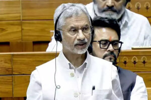 ‘यह करना सही था’: जयशंकर ने ईरानी जहाजों को खड़ा करने की भारत की अनुमति पर संसद को जानकारी दी | भारत समाचार