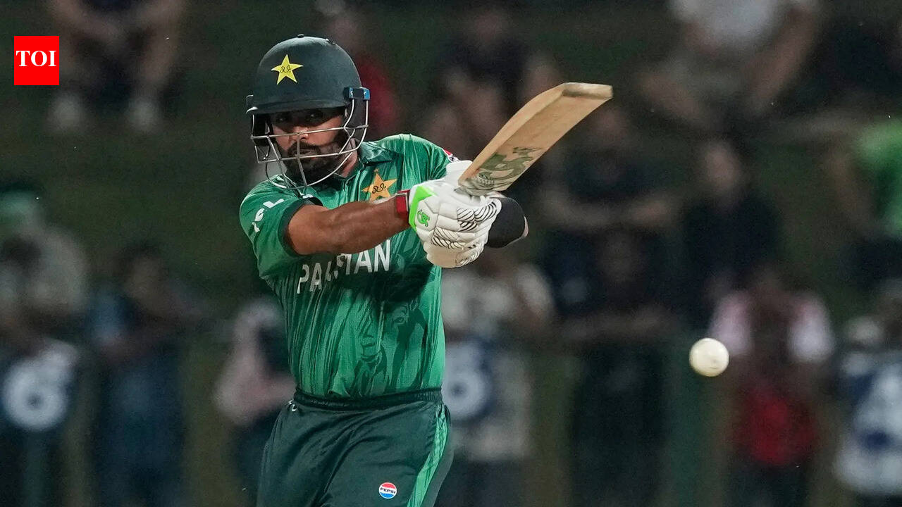 माइक हेसन, पाकिस्तान के कोच ने विश्व कप में खराब प्रदर्शन के बाद बाबर आजम के बाहर होने पर तोड़ी चुप्पी | क्रिकेट समाचार