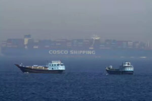 ईरान के साथ युद्ध के बीच भारत होर्मुज जलडमरूमध्य में जहाजों के लिए नौसैनिक एस्कॉर्ट पर विचार कर रहा है: रिपोर्ट | भारत समाचार