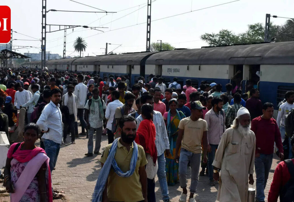 प्रवासी श्रमिकों के लिए सहायता: झारखंड ने प्रवासी श्रमिकों के लिए सहायता केंद्र शुरू किए; संकट और शोषण के समय सहायता प्रदान करना उद्देश्य | रांची न्यूज़