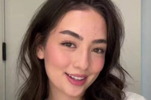 साकुरा ने जेसन “जेसोन्थवीन” के साथ अपने ब्रेकअप के बाद विवाद को जन्म दिया और स्वीकार किया कि उनका अगला रिश्ता सार्वजनिक नहीं हो सकता है