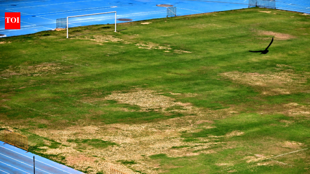 मैदान सबसे अच्छी स्थिति में नहीं है, लेकिन जेएलएन स्टेडियम में सीएफसी के घरेलू खेल जारी हैं | चेन्नई समाचार