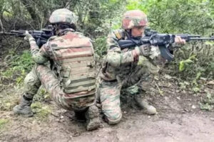 राजौरी में घुसपैठ की कोशिश नाकाम, पाक आतंकवादी ढेर | भारत समाचार