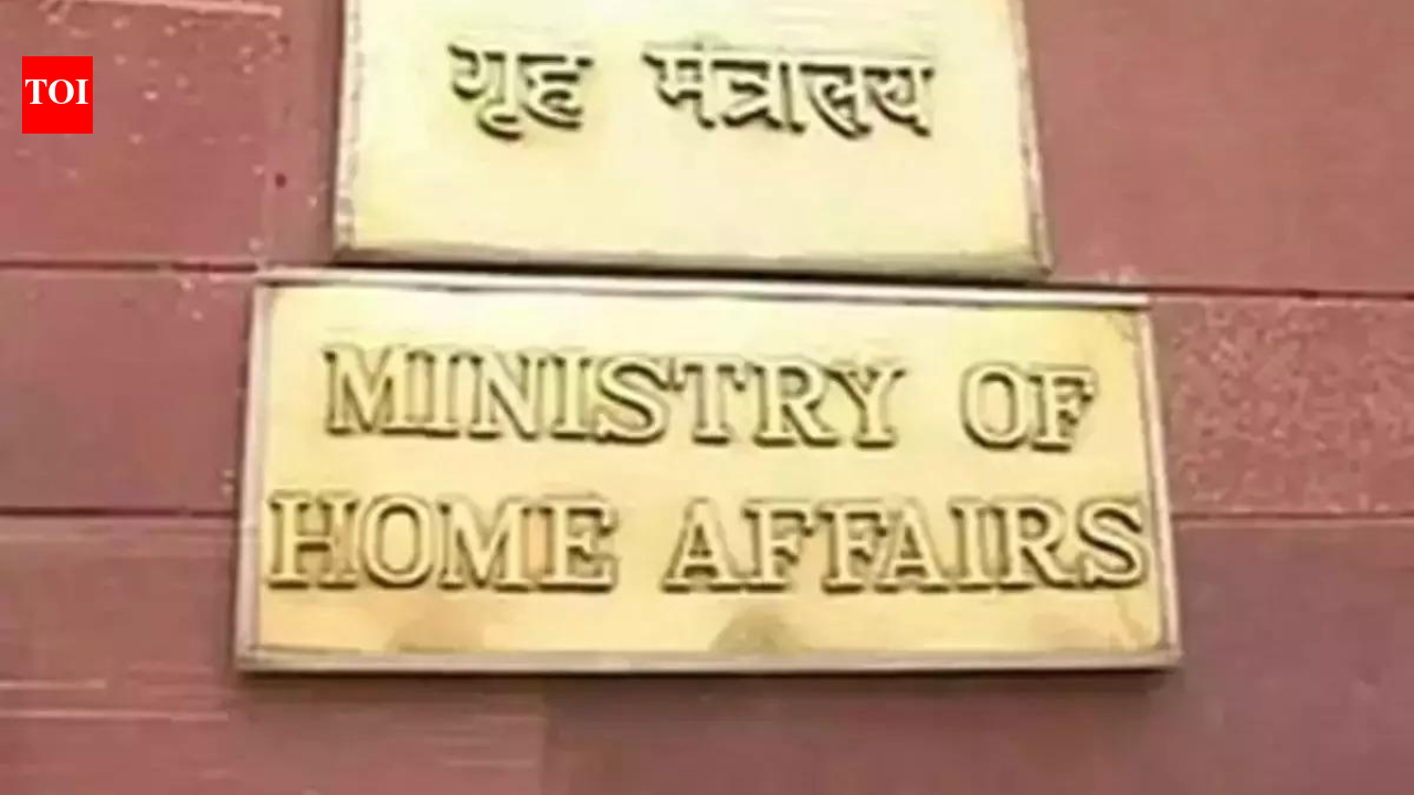 केंद्र ने राज्यों के साथ एलपीजी आपूर्ति स्थिति की समीक्षा की, सख्त नियंत्रण और सुरक्षा का आह्वान किया | भारत समाचार