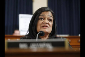 ‘पैसे की कितनी बर्बादी’: प्रमिला जयपाल को ट्रोल किया गया क्योंकि उनका कहना है कि उनके माता-पिता ने उन्हें अमेरिका भेजने के लिए सारे पैसे खर्च कर दिए