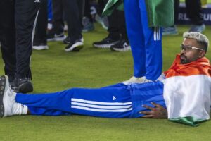 ‘राष्ट्रीय ध्वज का अपमान’: टी20 वर्ल्ड कप के जश्न को लेकर हार्दिक पंड्या के खिलाफ शिकायत दर्ज | भारत समाचार