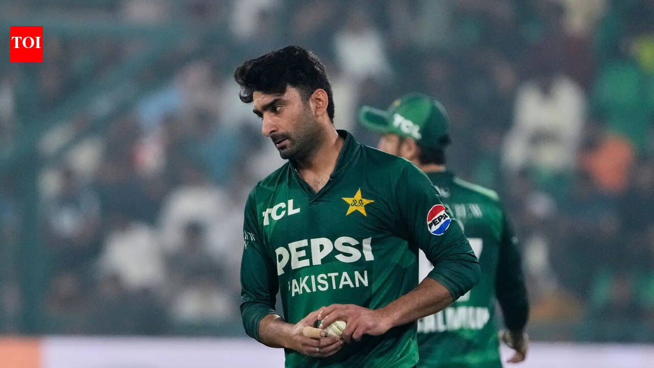 टी20 विश्व कप विवाद: पाकिस्तान के सलमान मिर्जा ने ‘दुर्व्यवहार’ से इनकार किया, पत्रकार को कानूनी नोटिस भेजा | क्रिकेट समाचार