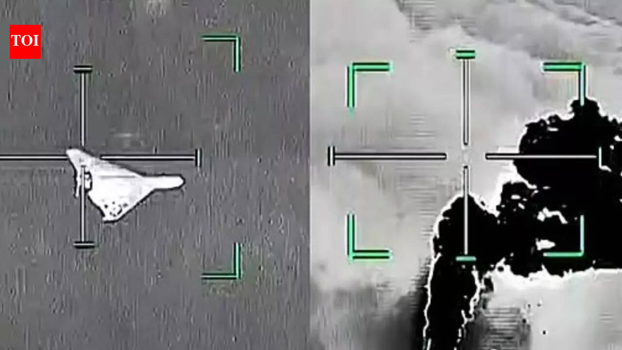 दुबई समाचार: ईरान-अमेरिका-इजरायल युद्ध के बीच यूएई द्वारा 10 बैलिस्टिक मिसाइलों को रोकने के बाद मिसाइल का मलबा शेख जायद रोड की इमारत पर गिरा।