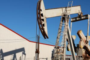 खाड़ी संकट के परिणाम: संयुक्त राज्य अमेरिका अस्थायी रूप से रूसी तेल के हिस्से की बिक्री की अनुमति देता है