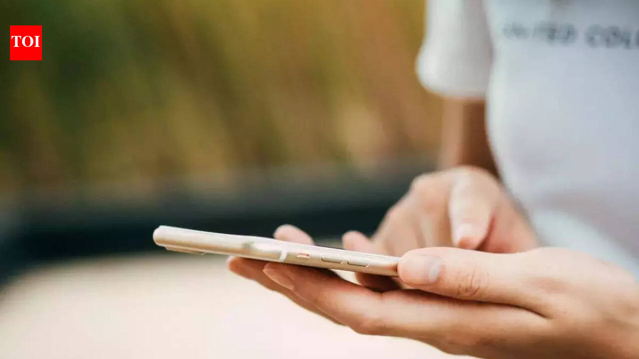 बच्चों में अत्यधिक स्क्रीन उपयोग की छिपी लागत | भारत समाचार