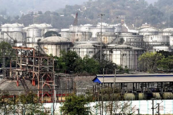 संबंधों को परिष्कृत करना: भारत ने सद्भावना का निर्माण किया क्योंकि पड़ोसी आपातकालीन ईंधन चाहते हैं | भारत समाचार