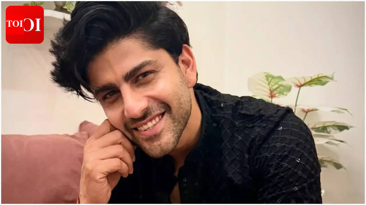 एक्सक्लूसिव: वसुधा के 500 एपिसोड पूरे करने पर अभिषेक शर्मा खुशी से झूम उठे; कहते हैं “यह अविश्वसनीय रूप से विशेष लगता है”