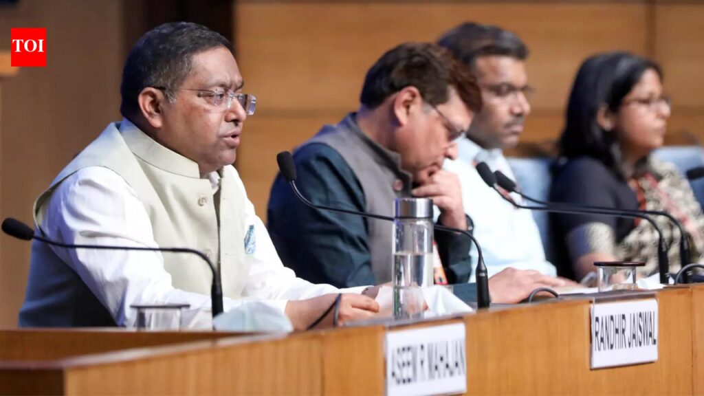 ‘भारत की विकृत छवि’: विदेश मंत्रालय ने RSS, R&AW पर प्रतिबंधों की सिफारिश करने वाली अमेरिकी रिपोर्ट की निंदा की | भारत समाचार ‘भारत की विकृत छवि’: विदेश मंत्रालय ने RSS, R&AW पर प्रतिबंधों की सिफारिश करने वाली अमेरिकी रिपोर्ट की निंदा की | भारत समाचार