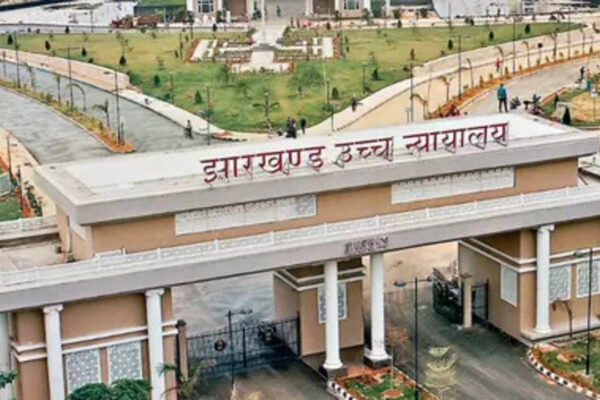 अधिवक्ताओं के पार्किंग मुद्दे पर HC ने बैठक का दिया आदेश | रांची न्यूज़