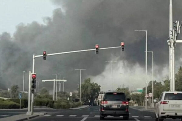 अबू धाबी में नागरिक कार पर मिसाइल हमले के बाद यूएई अलर्ट पर, ईरान-अमेरिका-इजरायल युद्ध बढ़ने पर 1 की मौत