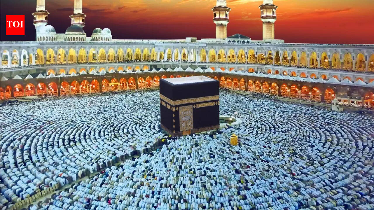 रमज़ान 2026 की सबसे पवित्र रात, लैलात उल क़द्र: संयुक्त अरब अमीरात और सऊदी अरब में शक्ति की रात की प्रार्थना के लिए हजारों लोग इकट्ठा होते हैं