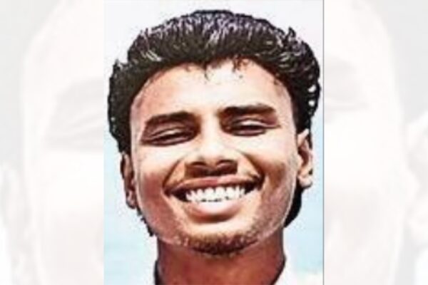 केरल के युवा एक ईरानी मालवाहक जहाज पर फंसे हुए थे और उनके रिश्तेदार मदद मांग रहे हैं | भारत समाचार