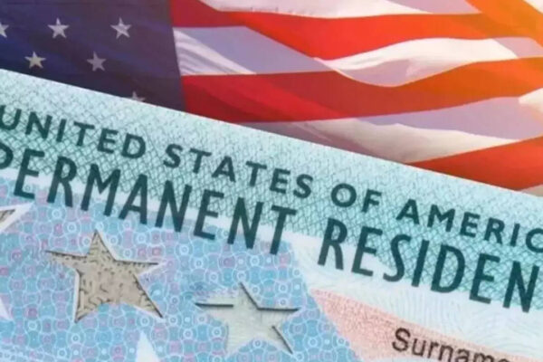 आप्रवासन वकील की सलाह है कि डीएचएस को नया सचिव मिलने पर ग्रीन कार्ड धारकों को पांच चीजें करनी चाहिए
