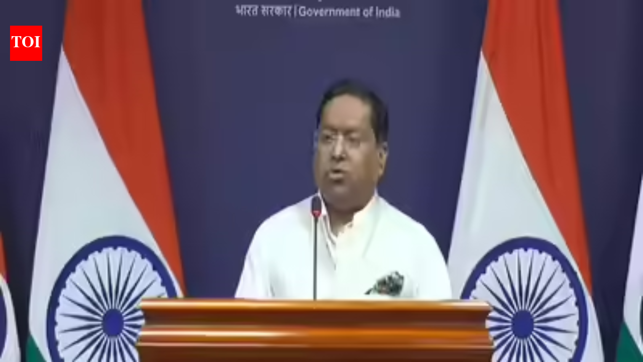 सरकार ने यूएससीआईआरएफ की उस रिपोर्ट को खारिज कर दिया है जिसमें रॉ और आरएसएस के खिलाफ प्रतिबंध लगाने की बात कही गई है भारत समाचार