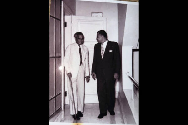 ‘उन्हें सराहनीय सफलता मिली’: होर्मुज जलडमरूमध्य की नाकाबंदी के बीच, कांग्रेस को ‘स्वेज नहर संकट’ याद आया और वीके कृष्ण मेनन को फिर से उनसे प्यार हो गया | भारत समाचार