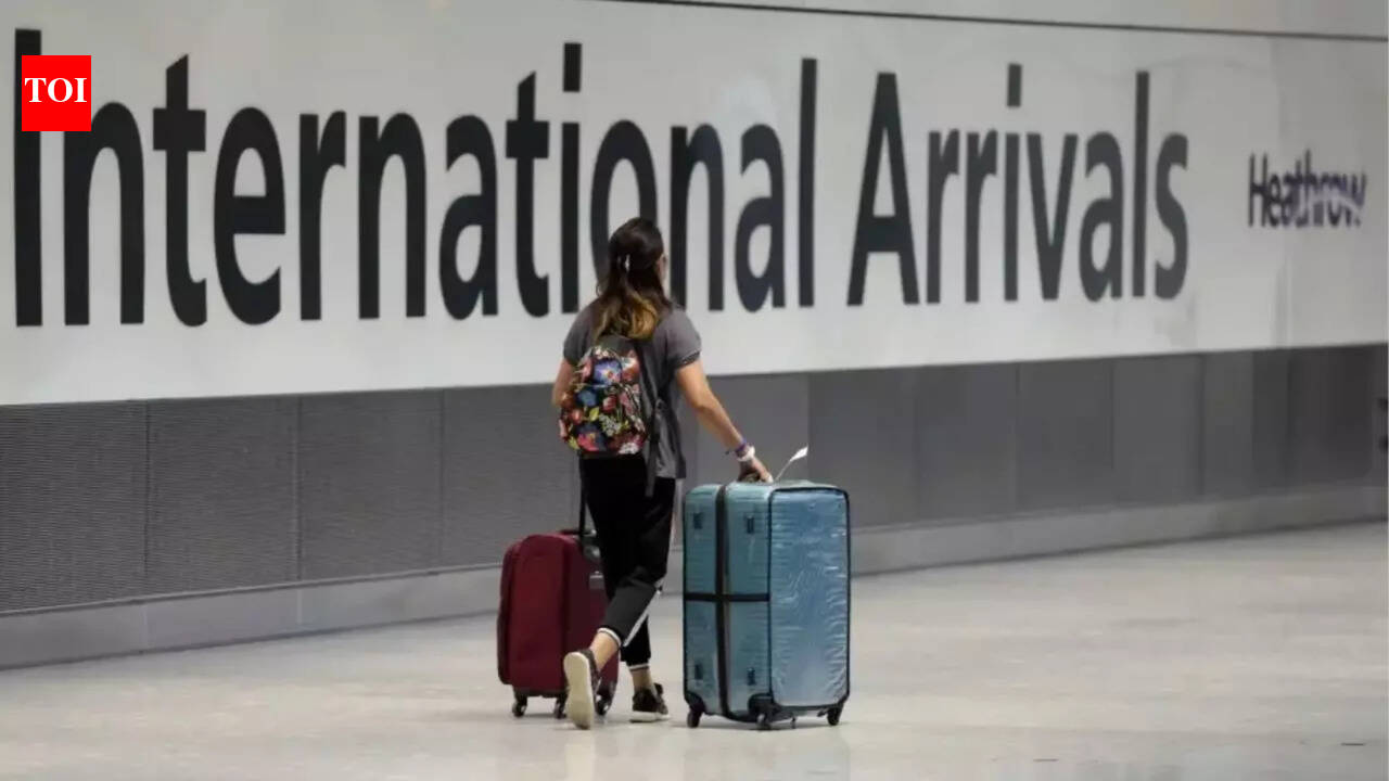 ‘तुरंत छोड़ें’: मध्य पूर्व तनाव के बीच ब्रिटेन ने 14 देशों को ‘यात्रा न करें’ सूची में डाला