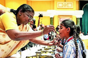 बच्चे के लिए अच्छा पोषण सुनिश्चित करना विकसित भारत के लिए एक निवेश है: राष्ट्रपति मुर्मू | भारत समाचार