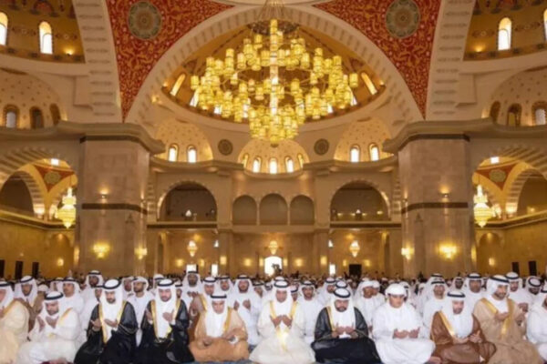 संयुक्त अरब अमीरात, कुवैत और कतर में ईद उल फितर 2026 अलर्ट: कोई खुली जगह नहीं, नमाज केवल मस्जिदों के अंदर आयोजित की गई क्योंकि खाड़ी देशों ने ईरान-अमेरिका-इजरायल युद्ध के बीच नए दिशानिर्देशों की घोषणा की।