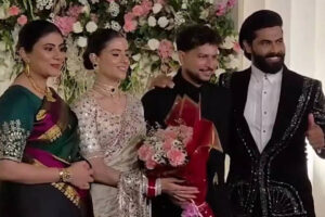 कुलदीप यादव रिसेप्शन: कुलदीप ने छुए जड़ेजा और रिवाबा के पैर: वायरल शादी के पल ने पिघला दिए दिल – देखें | मैदान से बाहर की ख़बरें